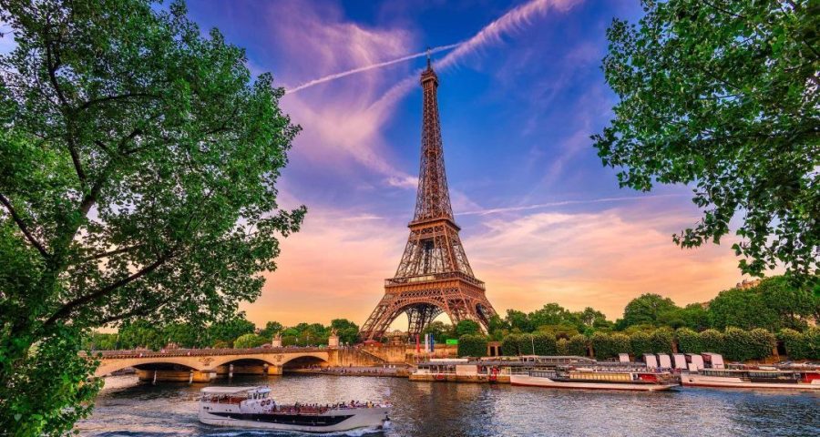 Paris,Eiffel,Tower,And,River,Seine,At,Sunset,In,Paris,