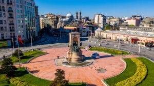 میدان تکسیم استانبول