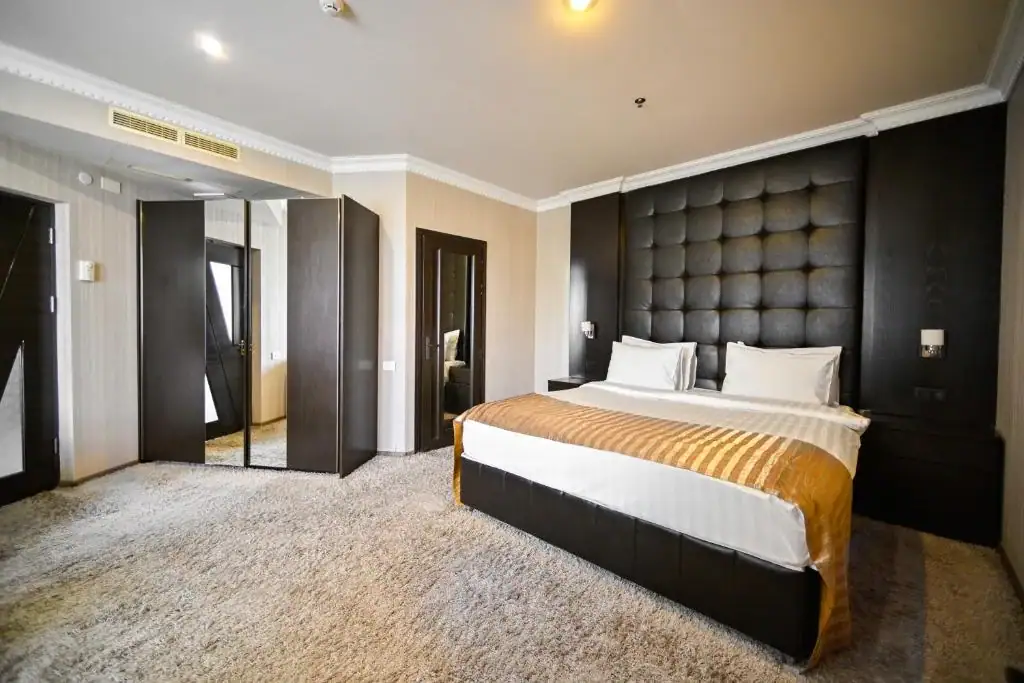 هتل ایمپریال پالاس ایروان