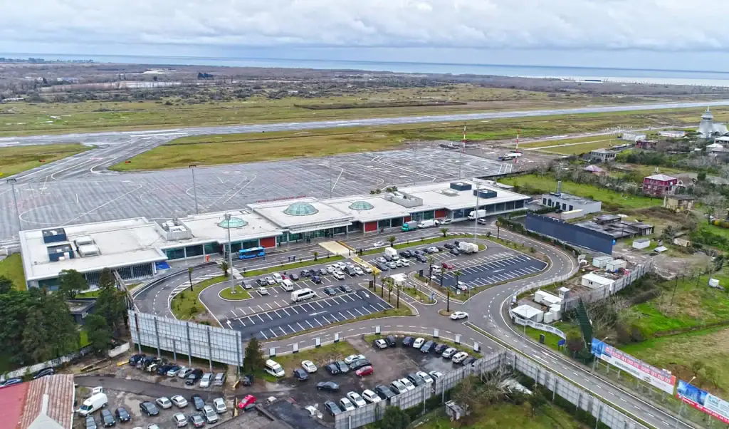 فرودگاه بین‌المللی باتومی