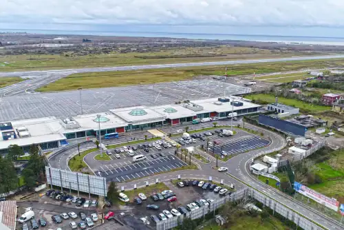 فرودگاه بین‌المللی باتومی