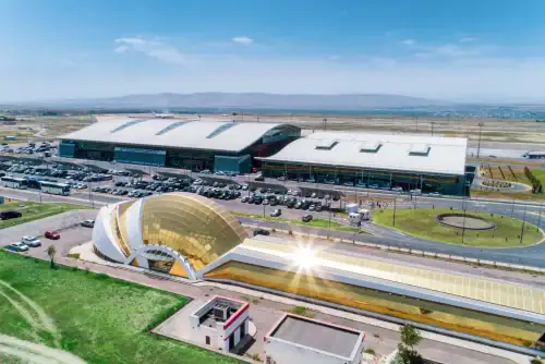 فرودگاه بین‌المللی تفلیس