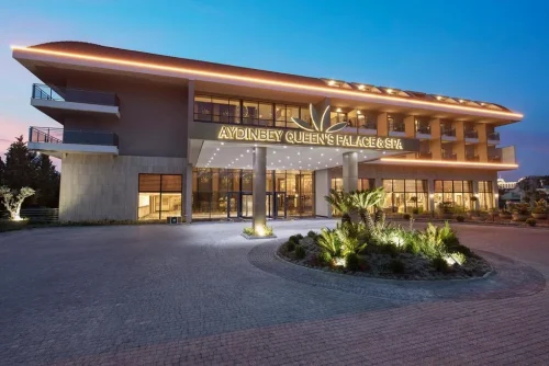 هتل آیدین‌بی کوئینز پالاس